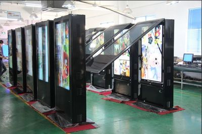 戶外廣告機未來發(fā)展的潛在危機與挑戰(zhàn)